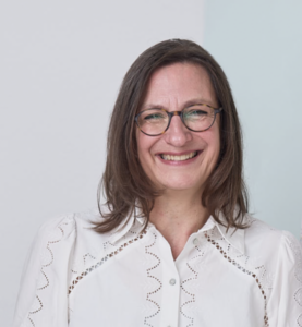 Christina Glaser: Geschäftsführerin Teamworks, Beraterin für Seminare, Ausbildungen und Inhouse Workshops, Organisation, Prozesse, Seminarleitung.
